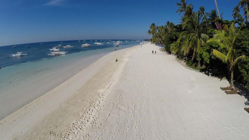 Alona Tropical Beach Resort Panglao Exterior photo