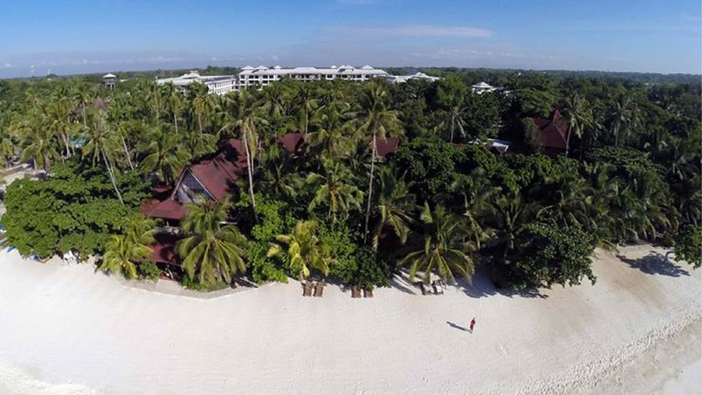 Alona Tropical Beach Resort Panglao Exterior photo